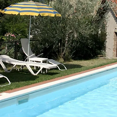 Sleeps 4 T241257 דירה *